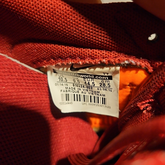 Nike Red Sneakers with Cream Accents - Picture 5 of 6